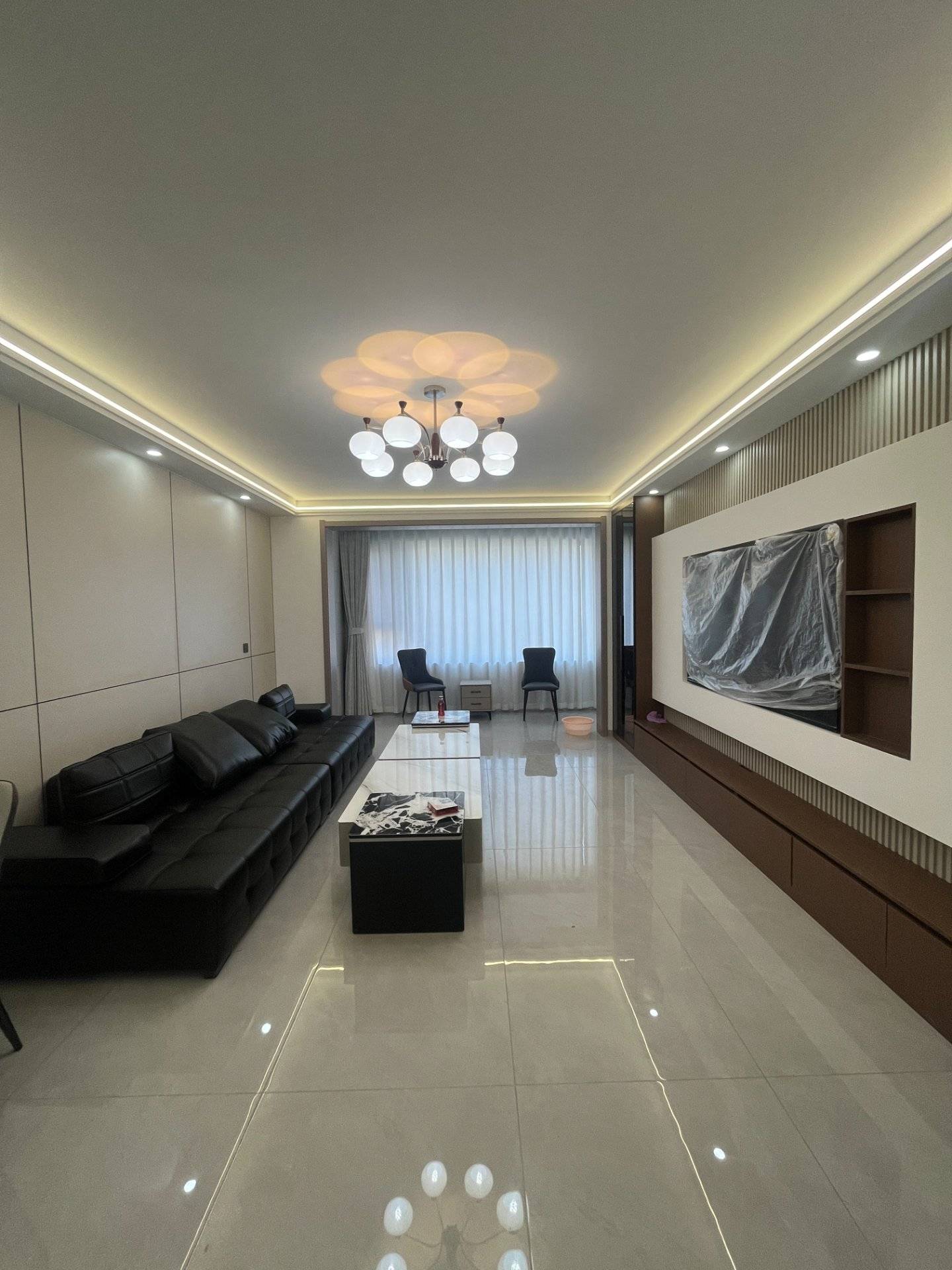 西宁现代轻奢风新房完工实景｜青海百佳居整装案例，耐看实用好打理效果图